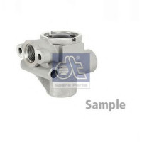 Кронштейн, крило DT SPARE PARTS 2.71415