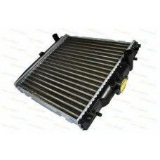 Радіатор, охолодження двигуна THERMOTEC D70015TT