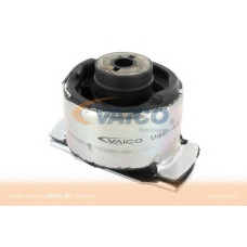 Фланець охолоджувальної рідини VAICO V46-9704